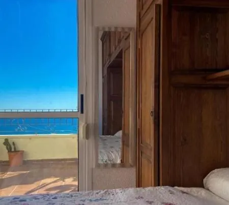شقة La Caracola كاربونيذاس
